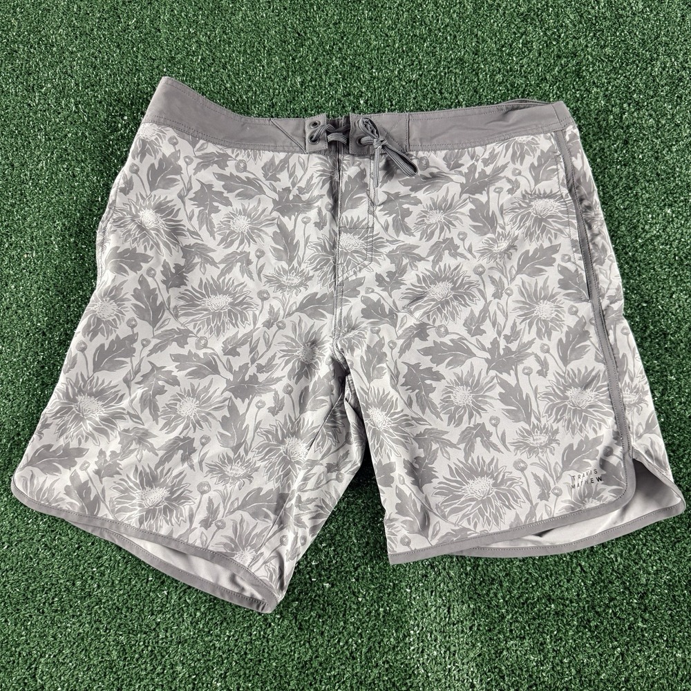 Travis Mathew Board Shorts Men's XL Gray Print Swim Trunks Golf Surf Activewear